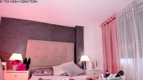 Angela online show from June 2, 1:02 pm