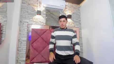 Snapshot of angelsbeaumont chatting on July 13, 11:57 am Angel Beaumont online show from July 13, 11:57 am