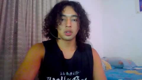   online show from September 30, 4:39 am