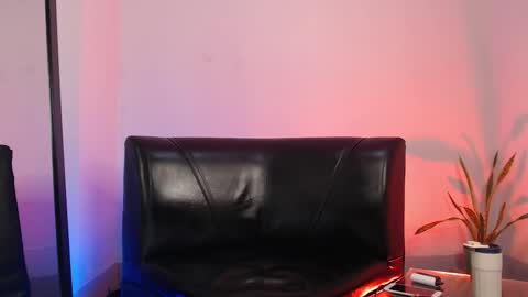 Snapshot of angelstorm_ chatting on October 27, 2:48 am Angel Storm online show from October 27, 2:48 am