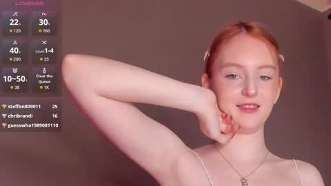 Snapshot of angelwise chatting on October 17, 2:04 am angelwise online show from October 17, 2:04 am