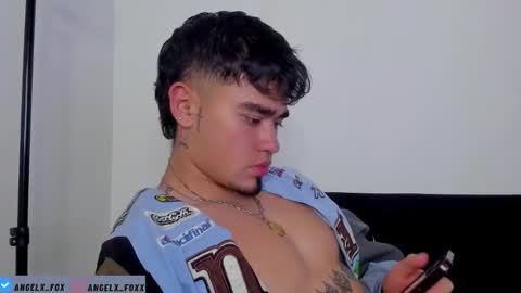 Snapshot of angelx_fox chatting on November 6, 1:28 am Angel Fox online show from November 6, 1:28 am