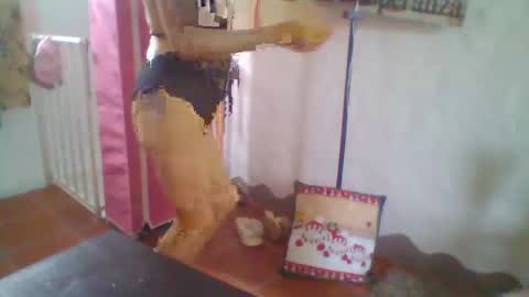 Snapshot of angelycute476334 chatting on November 21, 6:28 pm angelycute476334 online show from November 21, 6:28 pm