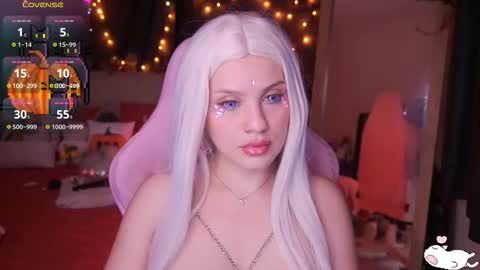 Snapshot of angelytaxx chatting on October 16, 4:46 am Angel online show from October 16, 4:46 am