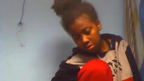 Snapshot of angemalala chatting on July 14, 10:21 am angemalala online show from July 14, 10:21 am