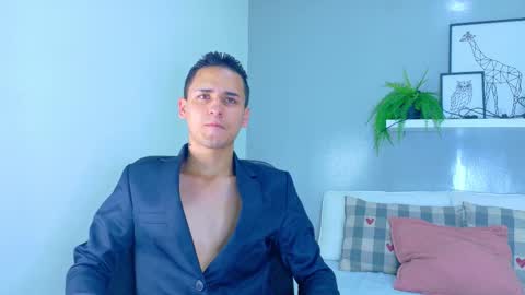 A N G E O  online show from December 22, 12:35 pm