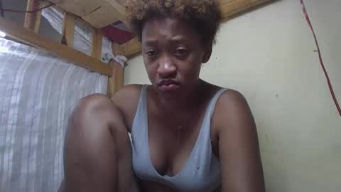 Snapshot of angevannessa chatting on October 25, 12:23 pm ange online show from October 25, 12:23 pm