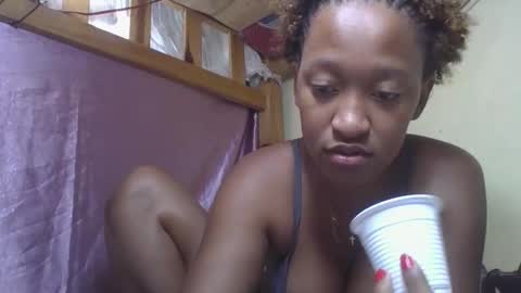 Snapshot of angevannessa chatting on October 29, 6:20 pm ange online show from October 29, 6:20 pm