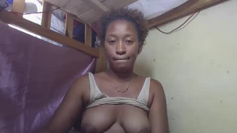 Snapshot of angevannessa chatting on November 3, 2:40 pm ange online show from November 3, 2:40 pm