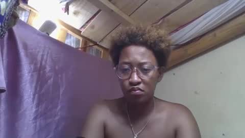 Snapshot of angevannessa chatting on November 16, 4:56 pm ange online show from November 16, 4:56 pm