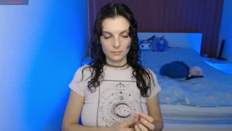 angie_faee online show from September 24, 4:43 pm