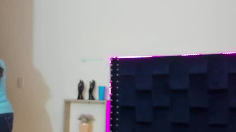 Snapshot of angye_harmony chatting on November 17, 12:00 pm Angie online show from November 17, 12:00 pm