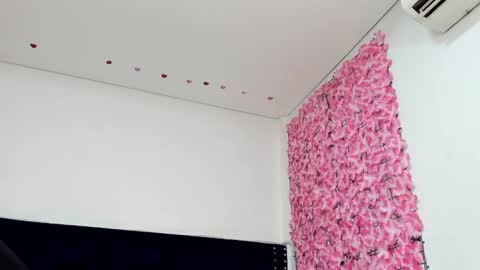 Snapshot of angye_harmony chatting on November 24, 12:05 pm Angie online show from November 24, 12:05 pm