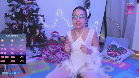 Snapshot of anhala_ chatting on December 12, 4:04 am Anhala Rivera online show from December 12, 4:04 am