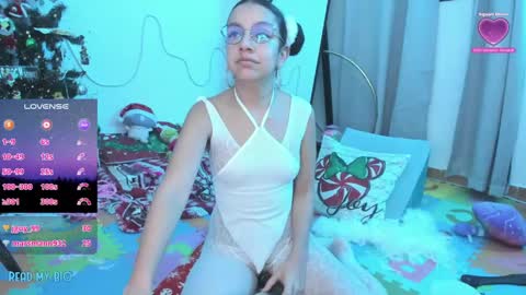 Snapshot of anhala_ chatting on December 12, 7:08 am Anhala Rivera online show from December 12, 7:08 am