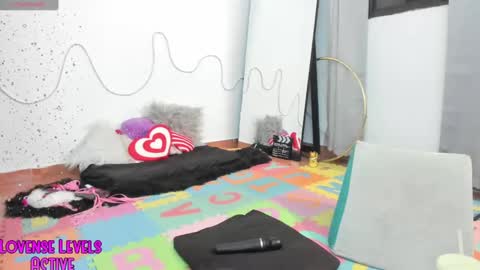 Snapshot of anhala_ chatting on February 7, 2:50 am Anhala Rivera online show from February 7, 2:50 am