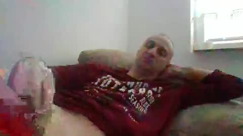 Snapshot of anhel187 chatting on January 13, 8:05 am anhel187 online show from January 13, 8:05 am