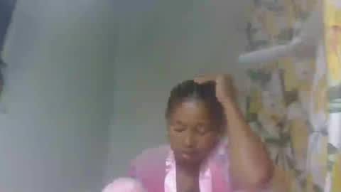 Snapshot of anichamarie0 chatting on July 15, 6:13 pm anichamarie0 online show from July 15, 6:13 pm