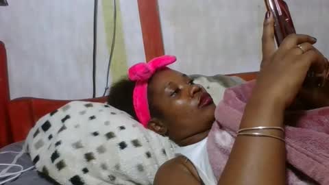 anicka9704 online show from April 17, 12:13 am