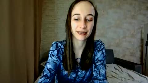 anikabloom online show from May 28, 9:23 pm