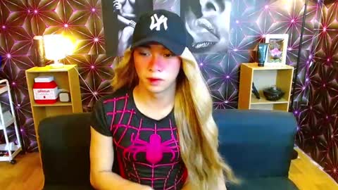 Snapshot of anikaportuna chatting on February 24, 12:52 am Anika online show from February 24, 12:52 am