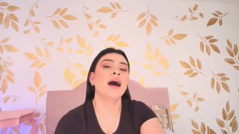 Lauren Anika online show from January 14, 6:07 pm