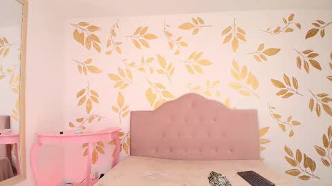 Lauren Anika online show from January 18, 6:32 pm