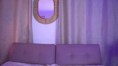 Lauren Anika online show from February 7, 12:17 pm