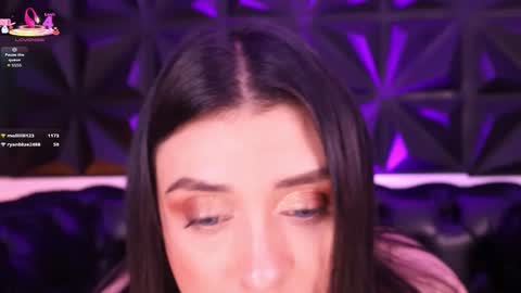 Lauren Anika online show from November 14, 9:52 am