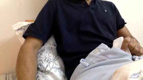 Snapshot of aniketkesari1 chatting on January 11, 1:49 pm aniketkesari1 online show from January 11, 1:49 pm