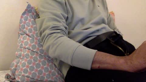 Snapshot of aniketkesari1 chatting on February 2, 2:10 am aniketkesari1 online show from February 2, 2:10 am