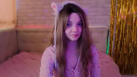 Alica online show from March 22, 3:21 am