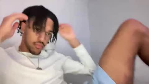 Animeboygirls online show from November 3, 4:14 am