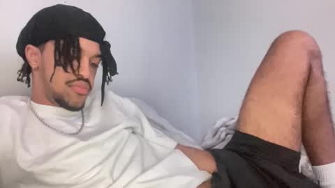 Animeboygirls online show from December 18, 5:02 am