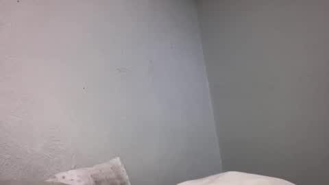 Animeboygirls online show from April 22, 1:52 am