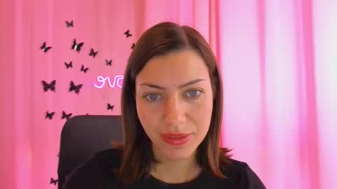 Snapshot of aniskyy chatting on October 19, 6:25 am Anni online show from October 19, 6:25 am