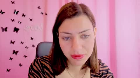 Snapshot of aniskyy chatting on October 22, 4:57 am Anni online show from October 22, 4:57 am