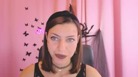 Snapshot of aniskyy chatting on November 1, 4:20 pm Anni online show from November 1, 4:20 pm