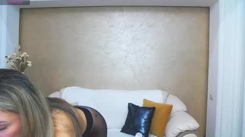 Snapshot of anissalogan chatting on May 15, 7:59 am my name is Ani online show from May 15, 7:59 am
