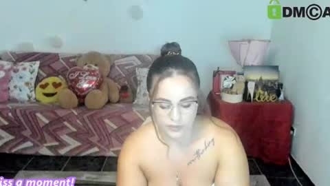 Snapshot of anissyax chatting on July 10, 2:27 am AnissyaX online show from July 10, 2:27 am