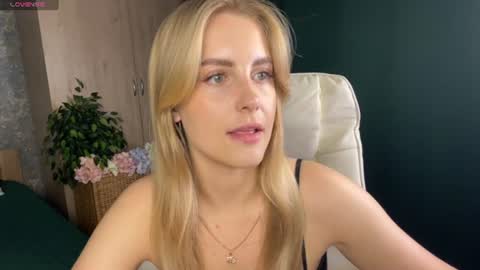Anita online show from June 15, 12:02 am