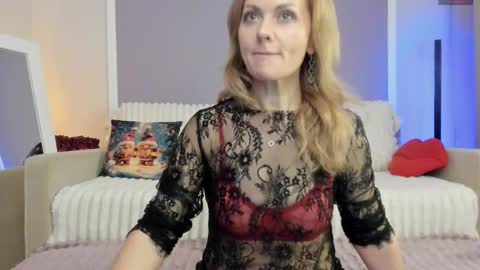 Snapshot of anita_forever chatting on March 3, 10:04 pm Anita online show from March 3, 10:04 pm