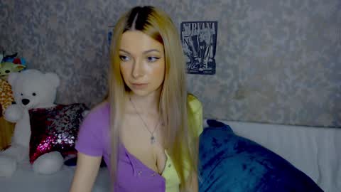 Snapshot of anita_moon_ chatting on December 7, 9:22 pm anita_moon_ online show from December 7, 9:22 pm