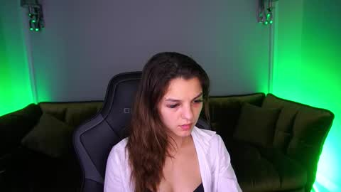 Anita online show from November 7, 2:17 pm