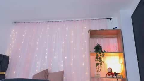 Snapshot of anitaglow chatting on October 7, 2:58 pm anitaglow online show from October 7, 2:58 pm