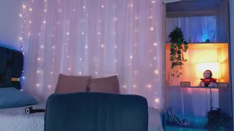 Snapshot of anitaglow chatting on October 15, 2:33 am anitaglow online show from October 15, 2:33 am