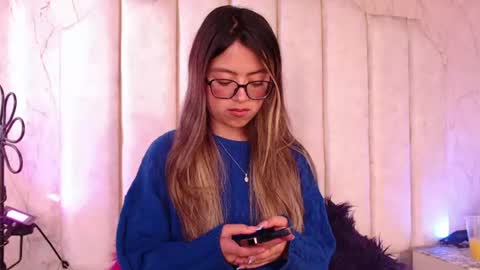 Snapshot of anittarouse chatting on June 24, 4:17 pm Anitta Rouse online show from June 24, 4:17 pm