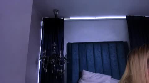 Anittatoro  online show from November 16, 6:02 pm