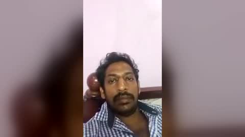 Snapshot of anjallo21 chatting on July 23, 12:25 pm anjallo21 online show from July 23, 12:25 pm