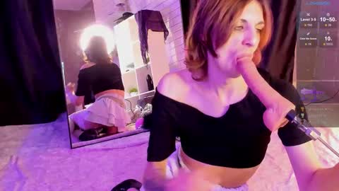 Angel online show from November 27, 7:05 pm